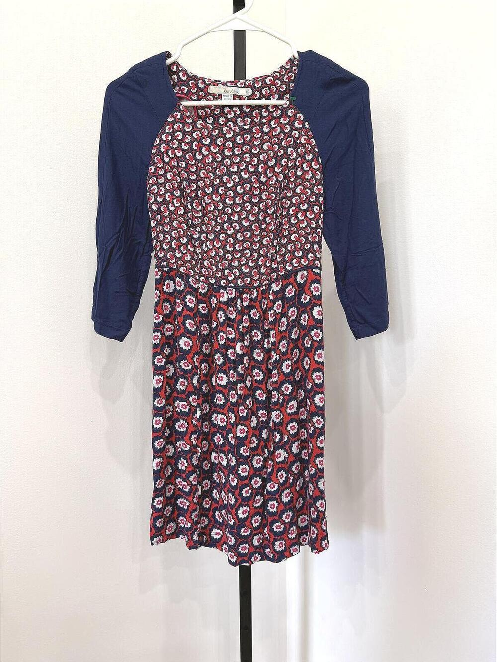 Boden Navy and Red Floral Size 6R Print Viscose Dress with 3/4 Sleeves